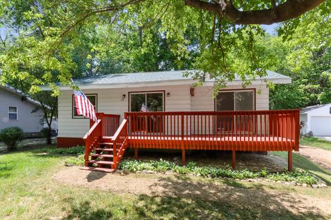 62 Valley, Williams Bay, WI 53191