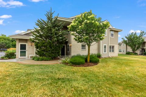 18605 Emerald #D, Brookfield, WI 53045