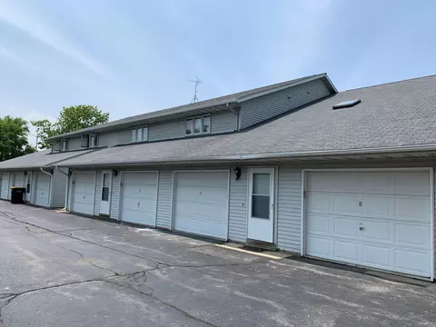 160 Maple #7, Slinger, WI 53086
