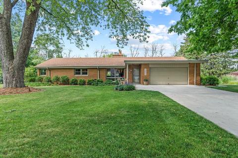 17350 Evergreen, Brookfield, WI 53045