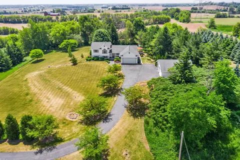 w4167 County Road D, Holland, WI 53013