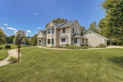 14150 W Crimson, New Berlin, WI 53151