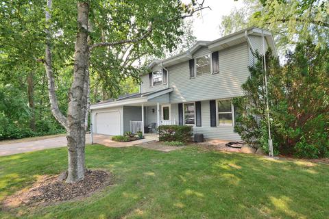 4640 W Grange, Greenfield, WI 53220