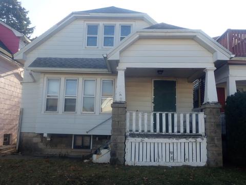 3029 W Arthur, Milwaukee, WI 53215