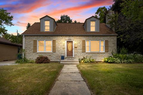 704 W La Salle, Glendale, WI 53209