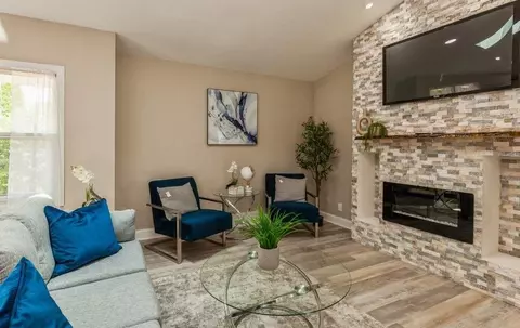 610 E Kyle, Oak Creek, WI 53154