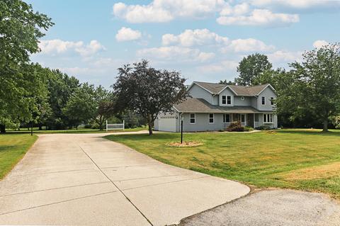 326 Mulberry, Delafield, WI 53018