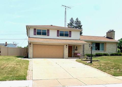 6121 Pershing, Kenosha, WI 53142