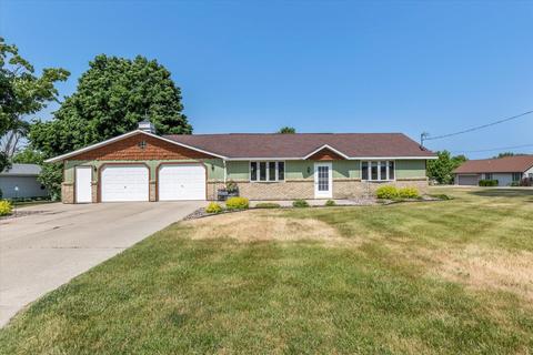 1033 N Watertown, Jefferson, WI 53549