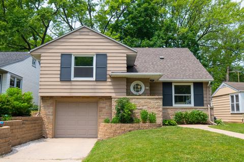 629 Pleasant Vw, Wauwatosa, WI 53226