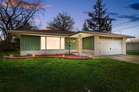 1509 Oakdale, Racine, WI 53406