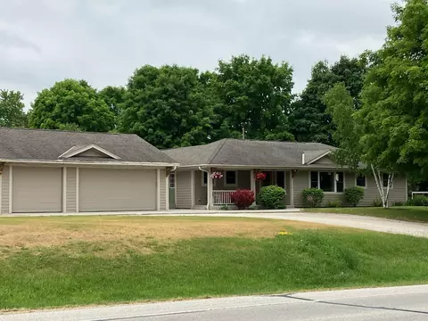 791 State Highway 33, Trenton, WI 53095