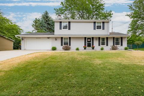 2159 Laura, Waukesha, WI 53186