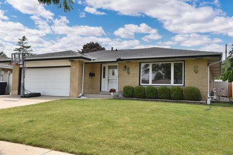 4987 S 24th, Milwaukee, WI 53221