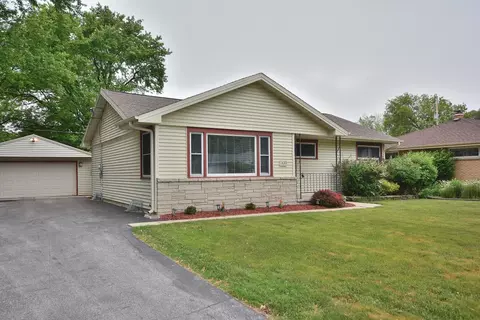 7433 N 52nd, Milwaukee, WI 53223