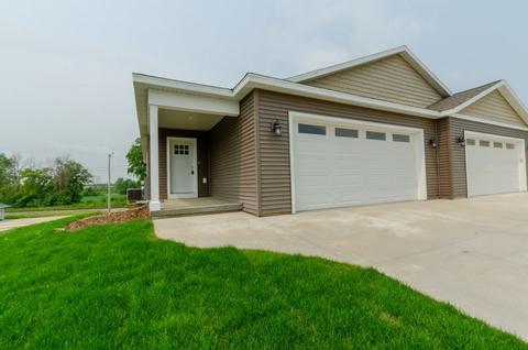 704 Laurie Ann, Watertown, WI 53098