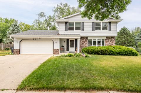 2216 Harris-highland, Waukesha, WI 53188