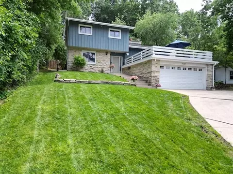 432 Park, Pewaukee, WI 53072