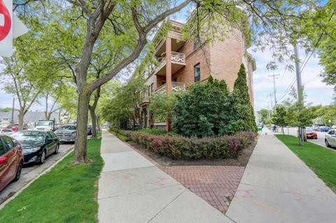 2649 N Hackett #5, Milwaukee, WI 53211