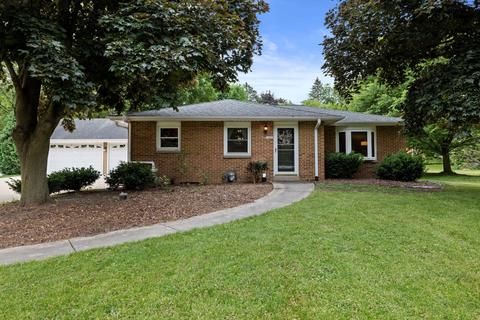 11641 W Rawson, Franklin, WI 53132