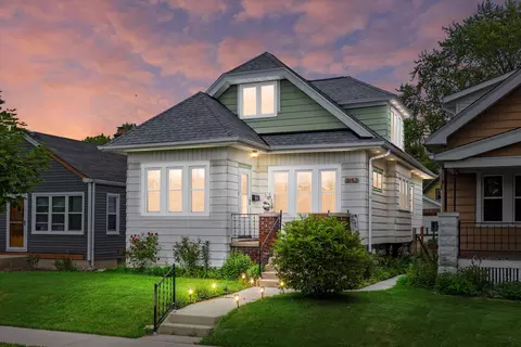 3152 S California, Milwaukee, WI 53207