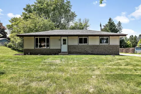 357 S Colonial, Saukville, WI 53080