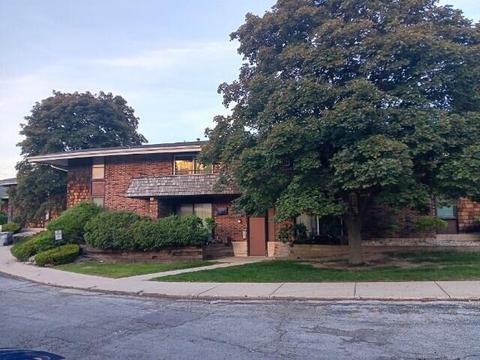 7650 W Leon #B, Milwaukee, WI 53218