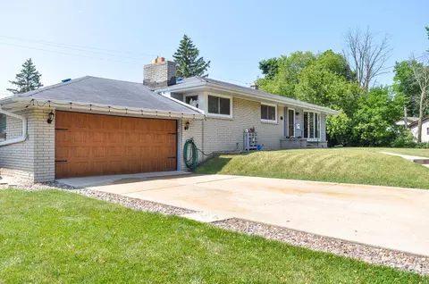 6733 Montgomery, Greendale, WI 53129