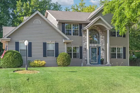 10722 W Green Tree, Milwaukee, WI 53224