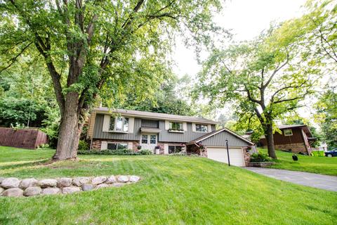 1041 Oxford, Hartland, WI 53029