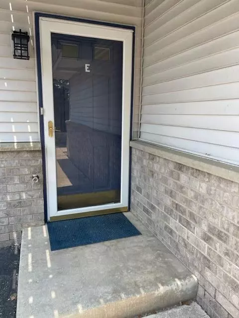 3405 85th #3E, Kenosha, WI 53142