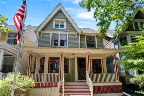 3311 N Bartlett, Milwaukee, WI 53211