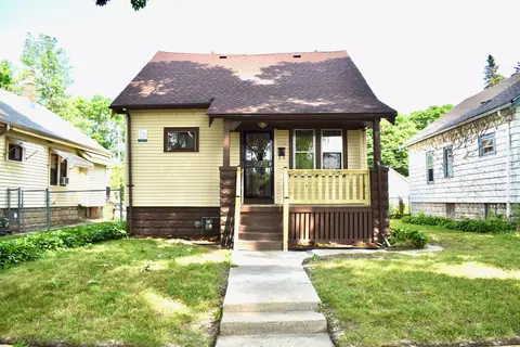 4566 N 29th, Milwaukee, WI 53209