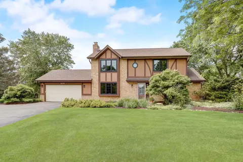 s67w32852 Westgate, Mukwonago, WI 53149