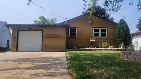 1421 Willow, Watertown, WI 53094