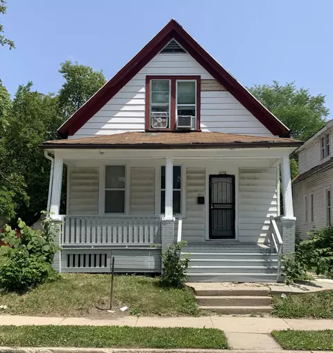 2570 N 16th, Milwaukee, WI 53206