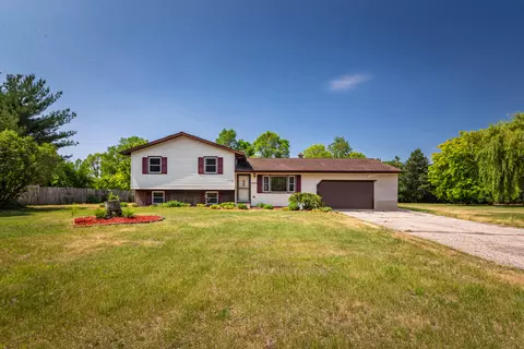 2433 Thomas, Onalaska, WI 54650