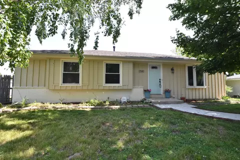 2940 Lake Vis, Racine, WI 53402