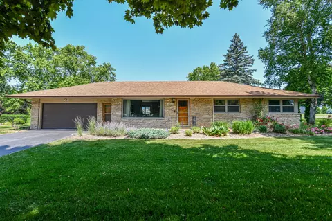 n59w21726 Silver Mdws, Menomonee Falls, WI 53051