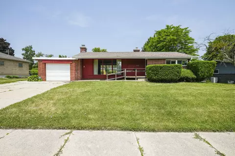 3610 Poe, Racine, WI 53405