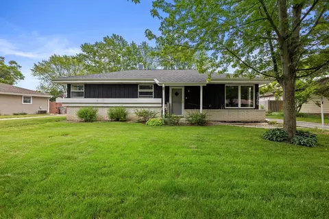 3755 W Parnell, Milwaukee, WI 53221