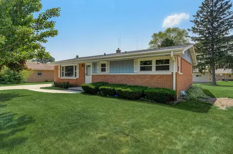 5331 S 114th, Hales Corners, WI 53130