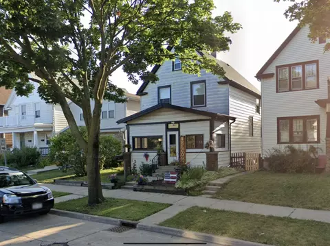 1337 S 71st, West Allis, WI 53214