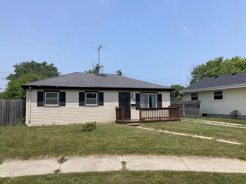 824 Valerie, Racine, WI 53403