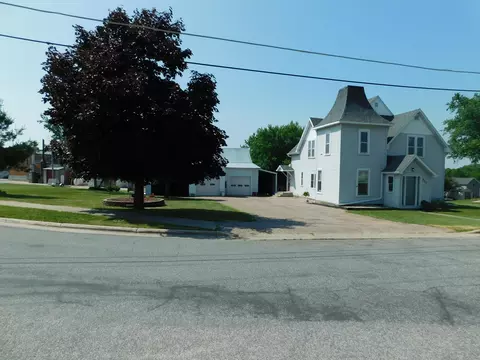 807 Wisconsin, Cashton, WI 54619