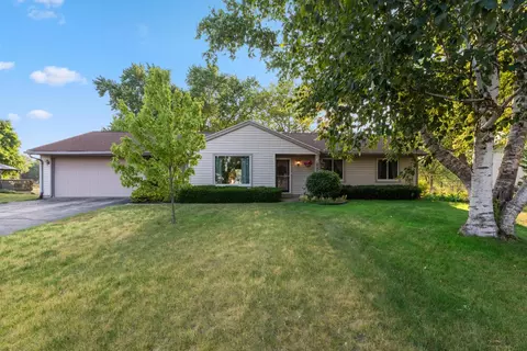 191 Johnston, Dousman, WI 53118