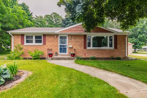 1804 Calumet, New Holstein, WI 53061