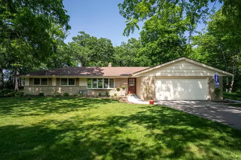 1822 Crestwood, Raymond, WI 53108