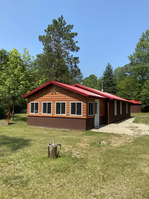n19530 Timms Lake Road, Niagara, WI 54151