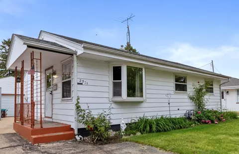2531 82nd, Kenosha, WI 53143